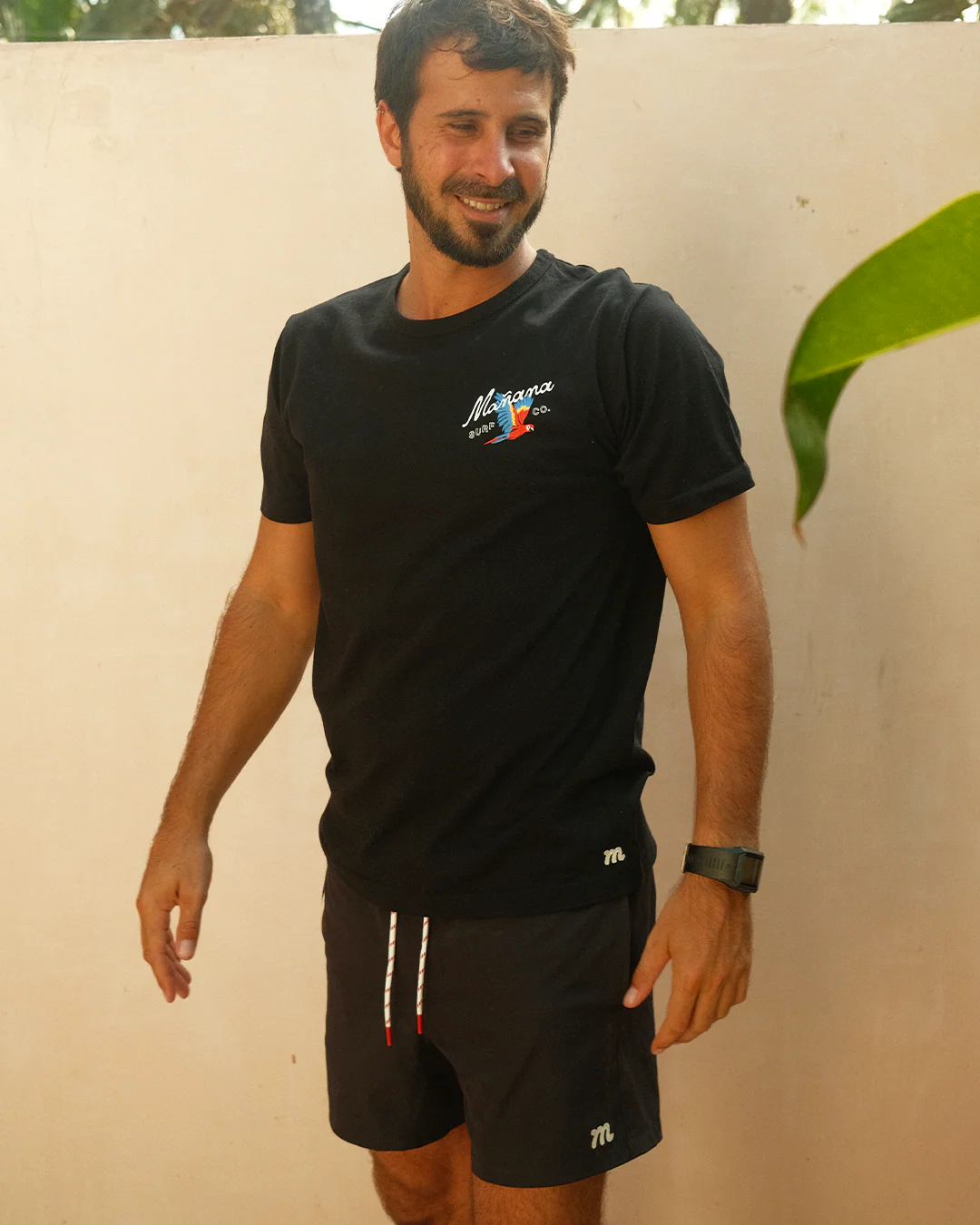 Mañana Macaw Tee - Black - Image 4